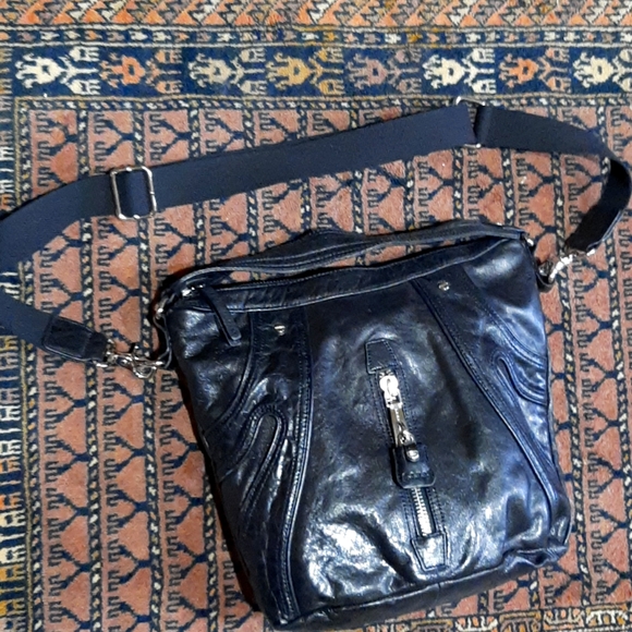 Rare NWOT L.A.M.B. Brunswick Curve Genuine Black Leather Bag by Gwen Stefani - Picture 3 of 13